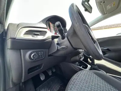 Opel Corsa 2015 - 10950 EUR, 112127 km - AUTO.MOTO.pt - 112127km - foto 11 de 20