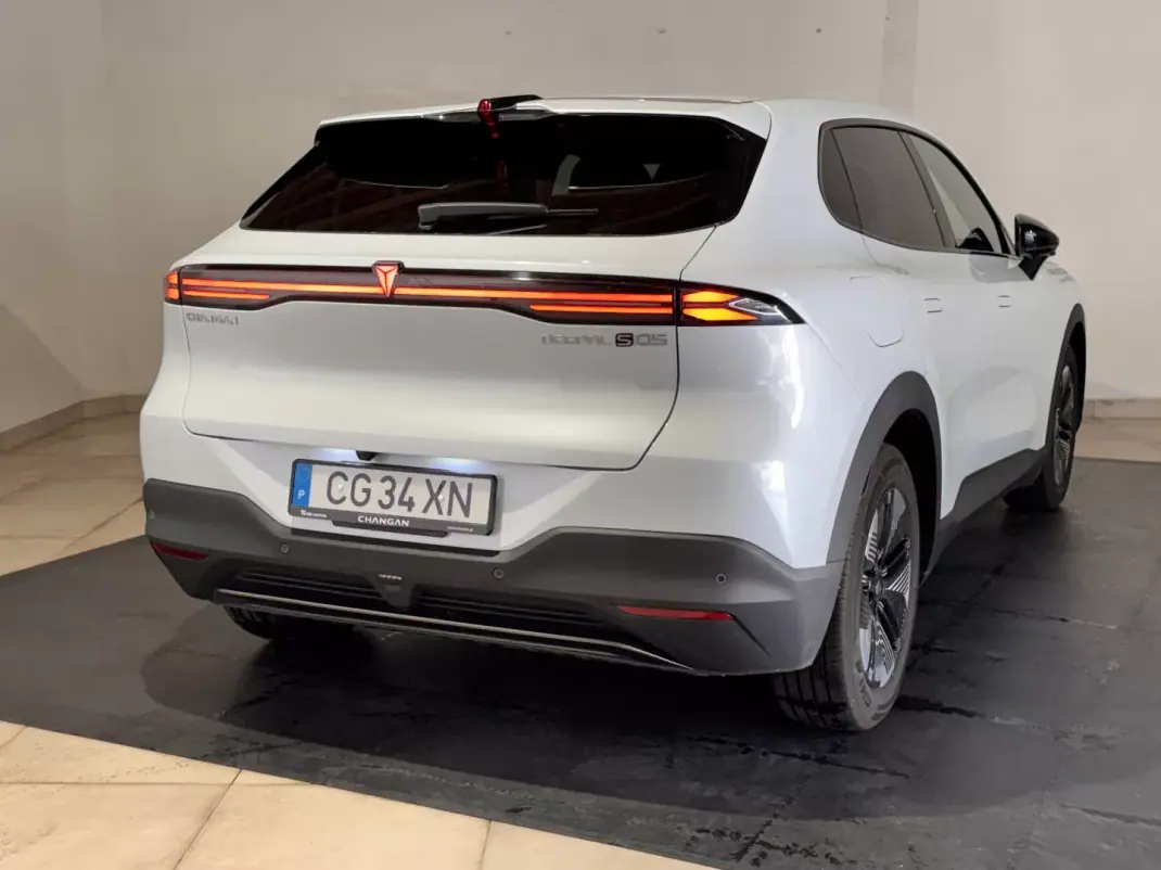 2026 - 35750 EUR, 5472 km - 5472km - foto 5 de 18