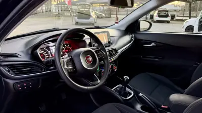 Fiat Tipo Station Wagon 2019 - 12900 EUR, 137000 km - AUTO.MOTO.pt - 137000km - foto 29 de 43