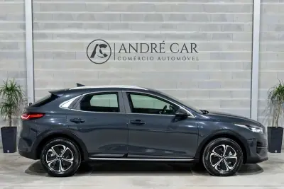 Kia XCeed 2022 - 21950 EUR, 37220 km - AUTO.MOTO.pt - 37220km - foto 5 de 48