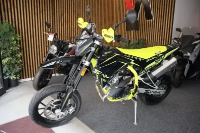 SWM 2026 - 3890 EUR, 1 km - foto 1 de 14