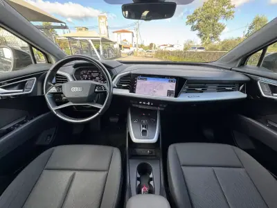 Audi Q4 e-tron 2022 - 36990 EUR, 56000 km - AUTO.MOTO.pt - 56000km - foto 14 de 63