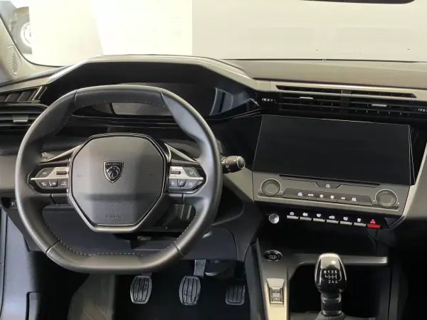 Peugeot 308 SW 2024 - 23500 EUR, 24670 km - AUTO.MOTO.pt - 24670km - foto 6 de 13