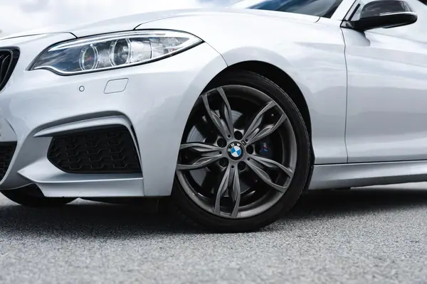 BMW M235i 2015 — foto 3 de 10