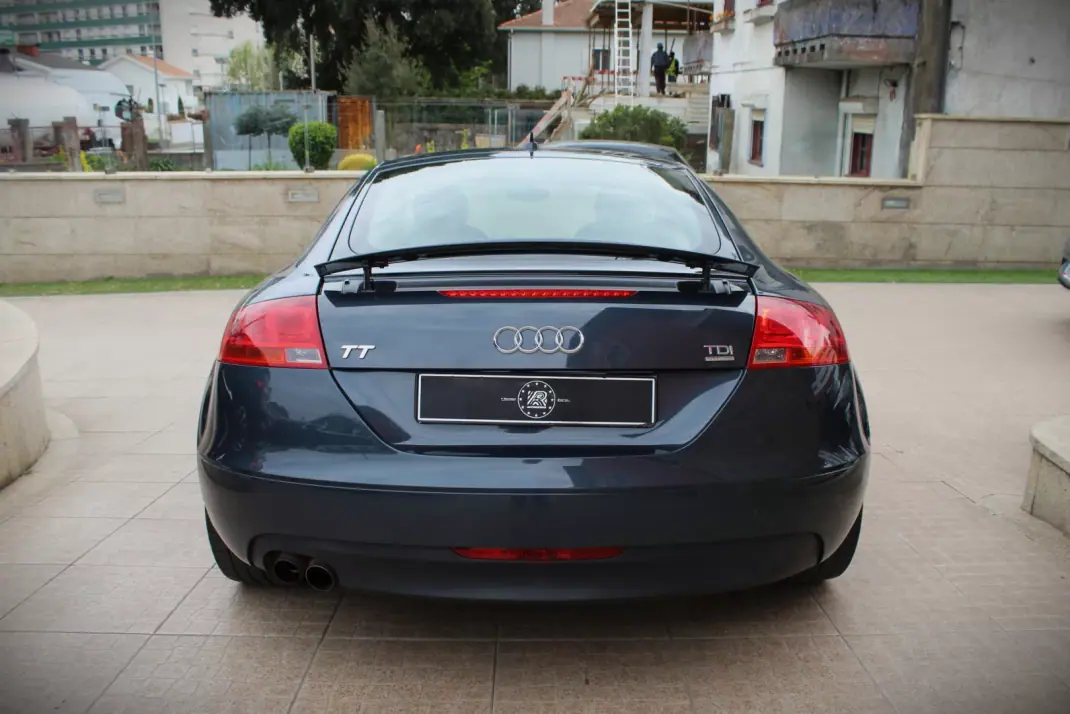 Audi TT Coupé 2009 - 16990 EUR, 185000 km - AUTO.MOTO.pt - 185000km - foto 23 de 29
