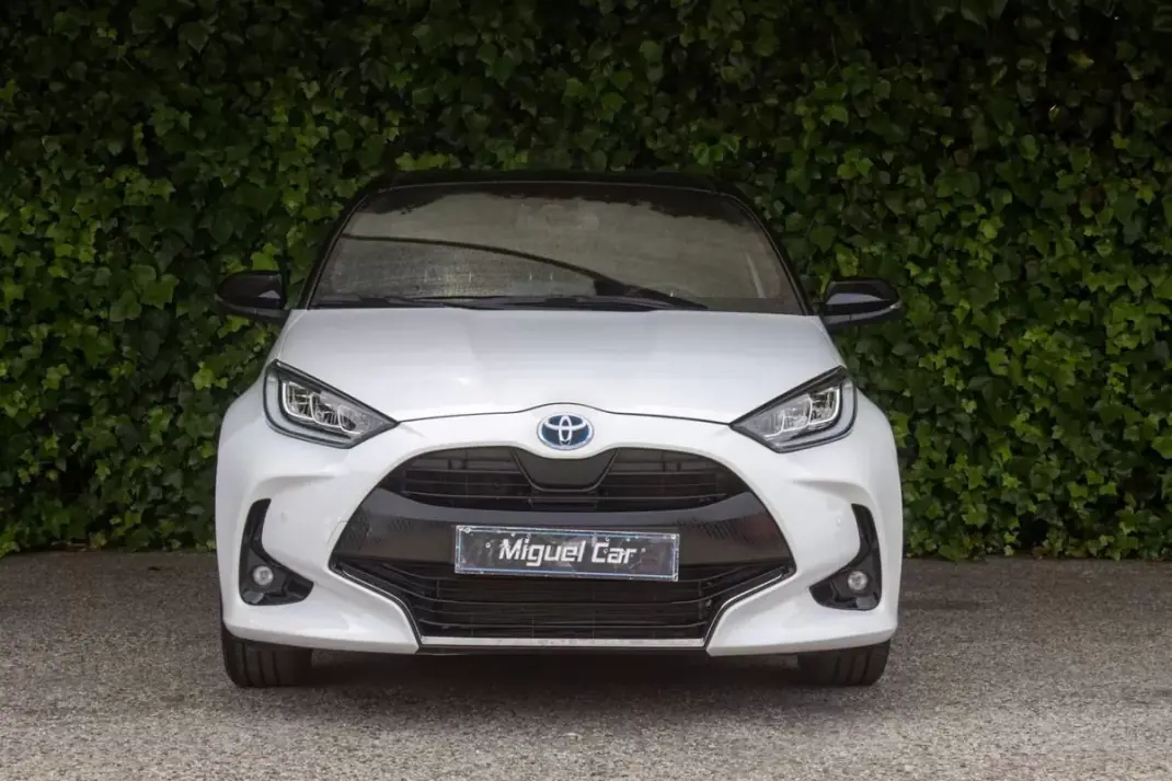 Toyota Yaris 2021 - 22900 EUR, 16000 km - AUTO.MOTO.pt - 16000km - foto 2 de 17