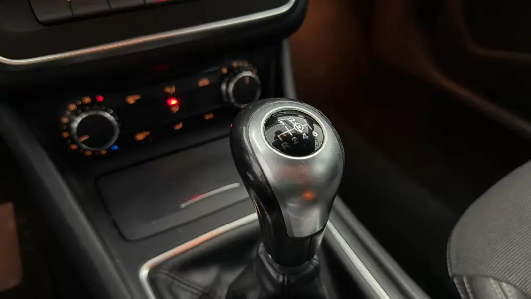 Mercedes-Benz A 180 2014 - 13990 EUR, 259250 km - AUTO.MOTO.pt - 259250km - foto 28 de 29