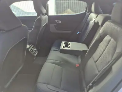 Polestar 2 2022 - 28750 EUR, 42000 km - 42000km - foto 41 de 57