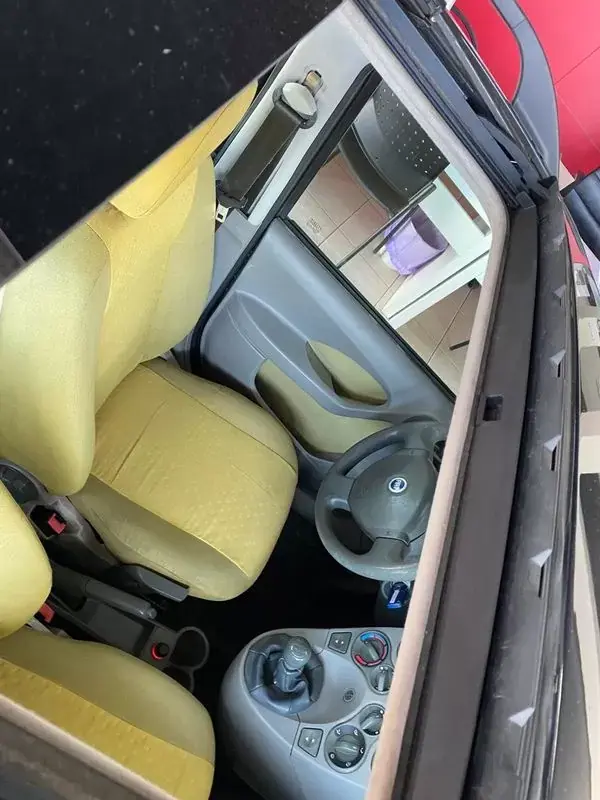 Fiat Panda 2004 - 3250 EUR, 197772 km - AUTO.MOTO.pt - 197772km - foto 26 de 31