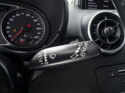 Audi A1 Sportback 2015 - 11990 EUR, 172000 km - 172000km - foto 21 de 39