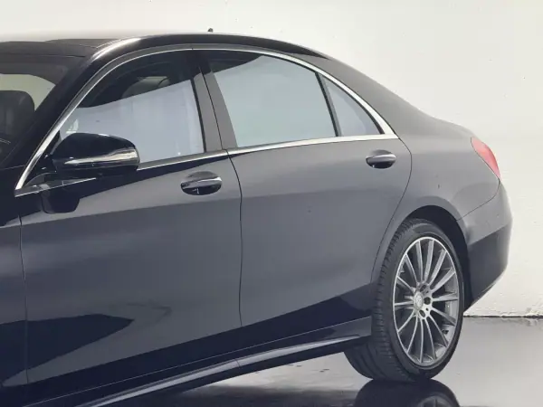 Mercedes-Benz S 500 2016 - 39990 EUR, 181500 km - AUTO.MOTO.pt - 181500km - foto 5 de 30