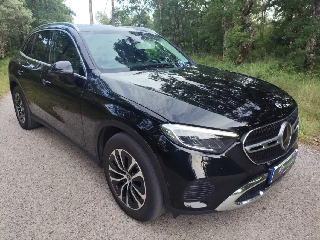Mercedes-Benz GLC 220 2023 - 53500 EUR, 119100 km - AUTO.MOTO.pt - 119100km - foto 4 de 29