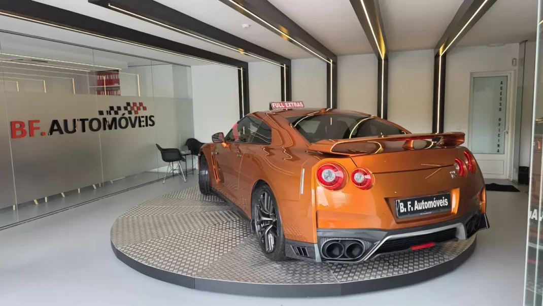 Nissan GT-R 2017 - 145000 EUR, 54312 km - AUTO.MOTO.pt - 54312km - foto 3 de 57