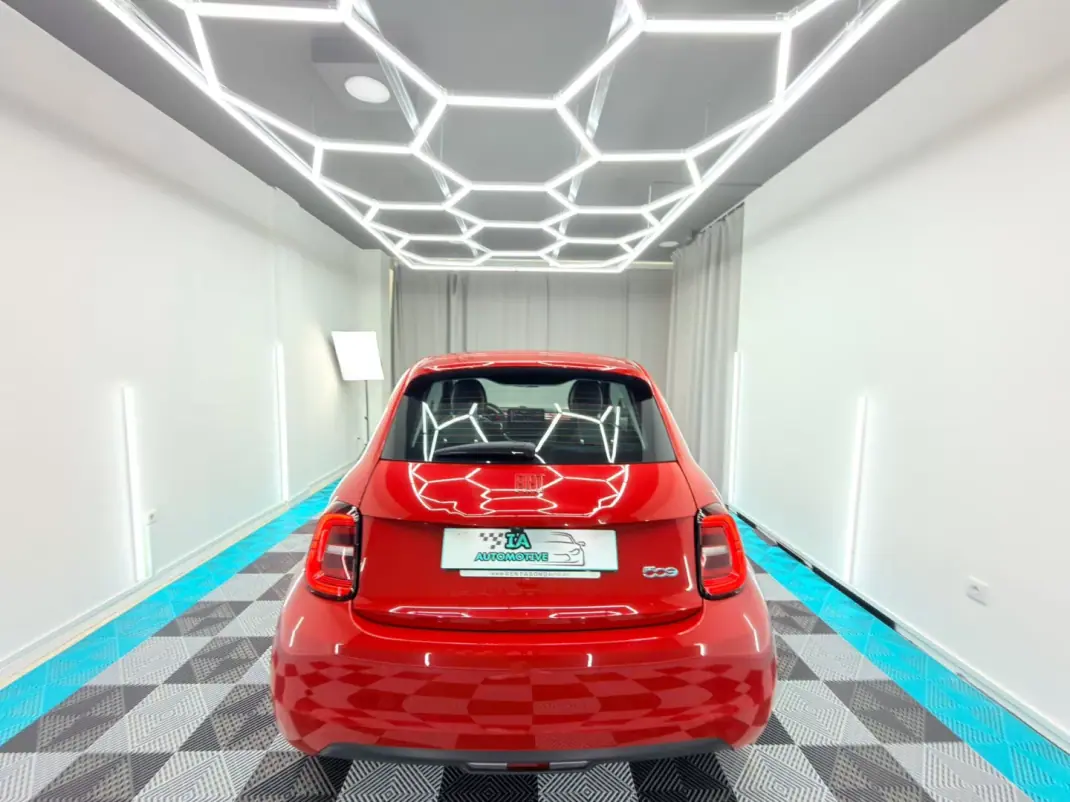 Fiat 500e 2023 - 13250 EUR, 22000 km - AUTO.MOTO.pt - 22000km - foto 7 de 24