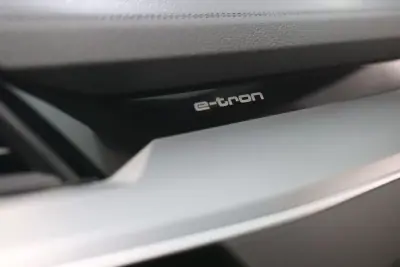 Audi e-tron 2023 - 45000 EUR, 106568 km - AUTO.MOTO.pt - 106568km - foto 17 de 36