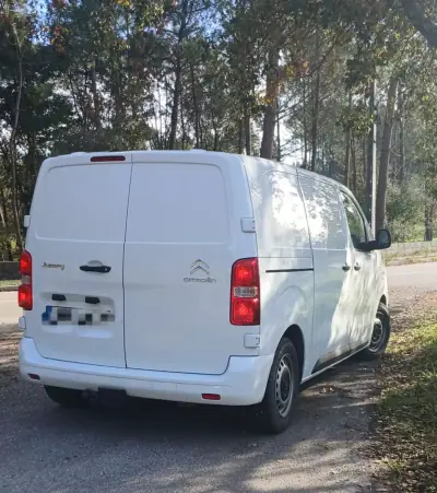 Citroën Jumpy 2018 - 180 EUR, 123 km - AUTO.MOTO.pt - 123km - foto 2 de 5