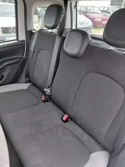 Fiat Panda 2022 - 10900 EUR, 70000 km - AUTO.MOTO.pt - 70000km - foto 8 de 12