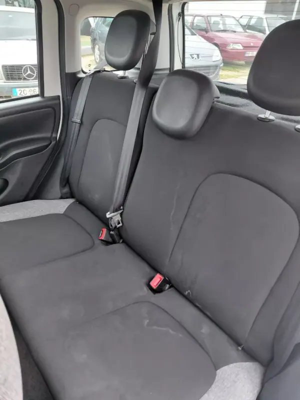 Fiat Panda 2022 - 11900 EUR, 70000 km - AUTO.MOTO.pt - 70000km - foto 8 de 12