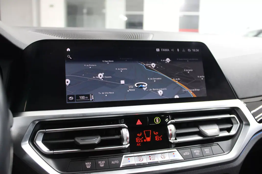 BMW 320 2021 - 27900 EUR, 108256 km - AUTO.MOTO.pt - 108256km - foto 12 de 24