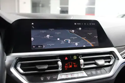 BMW 320 2021 - 27900 EUR, 108256 km - AUTO.MOTO.pt - 108256km - foto 12 de 24