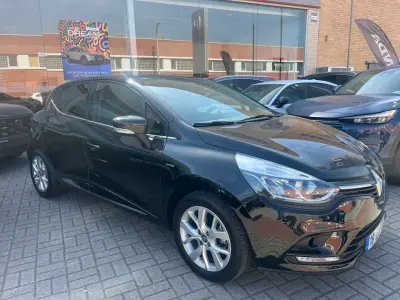 Renault Clio 2019 - 12900 EUR, 66000 km - AUTO.MOTO.pt - 66000km - foto 4 de 18