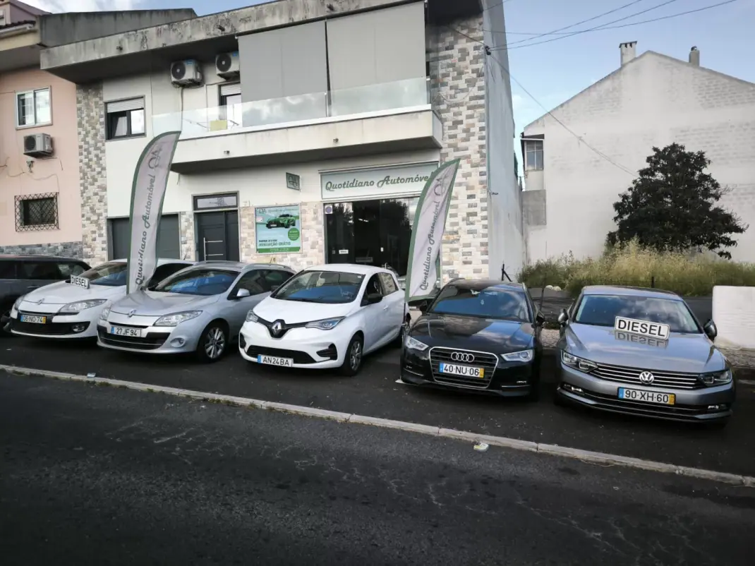 Renault Zoe 2021 - 14950 EUR, 139568 km - AUTO.MOTO.pt - 139568km - foto 16 de 16
