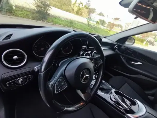 Mercedes-Benz C 180 2015 - 16890 EUR, 199000 km - AUTO.MOTO.pt - 199000km - foto 5 de 16
