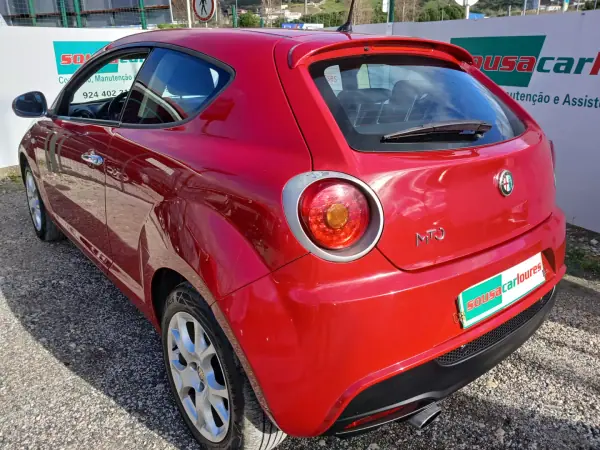 Alfa Romeo MiTo 2011 - 6950 EUR, 77076 km - AUTO.MOTO.pt - 77076km - foto 11 de 26