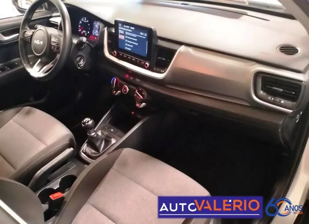 Kia Stonic 2021 - 14950 EUR, 58240 km - AUTO.MOTO.pt - 58240km - foto 24 de 29