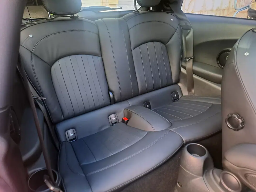 MINI Cooper 2023 - 22500 EUR, 9500 km - AUTO.MOTO.pt - 9500km - foto 19 de 22