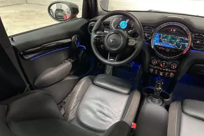 MINI Cooper 2021 - 26950 EUR, 34244 km - AUTO.MOTO.pt - 34244km - foto 14 de 52