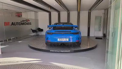 Porsche 992 2023 - 245000 EUR, 18096 km - AUTO.MOTO.pt - 18096km - foto 18 de 56