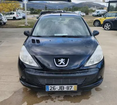 Peugeot 206 2010 — foto 2 de 26