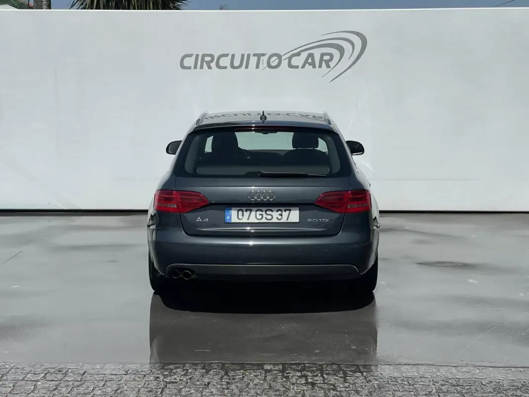 Audi A4 Avant 2008 - 7750 EUR, 311148 km - AUTO.MOTO.pt - 311148km - foto 10 de 30