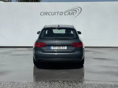 Audi A4 Avant 2008 - 7750 EUR, 311148 km - AUTO.MOTO.pt - 311148km - foto 10 de 30