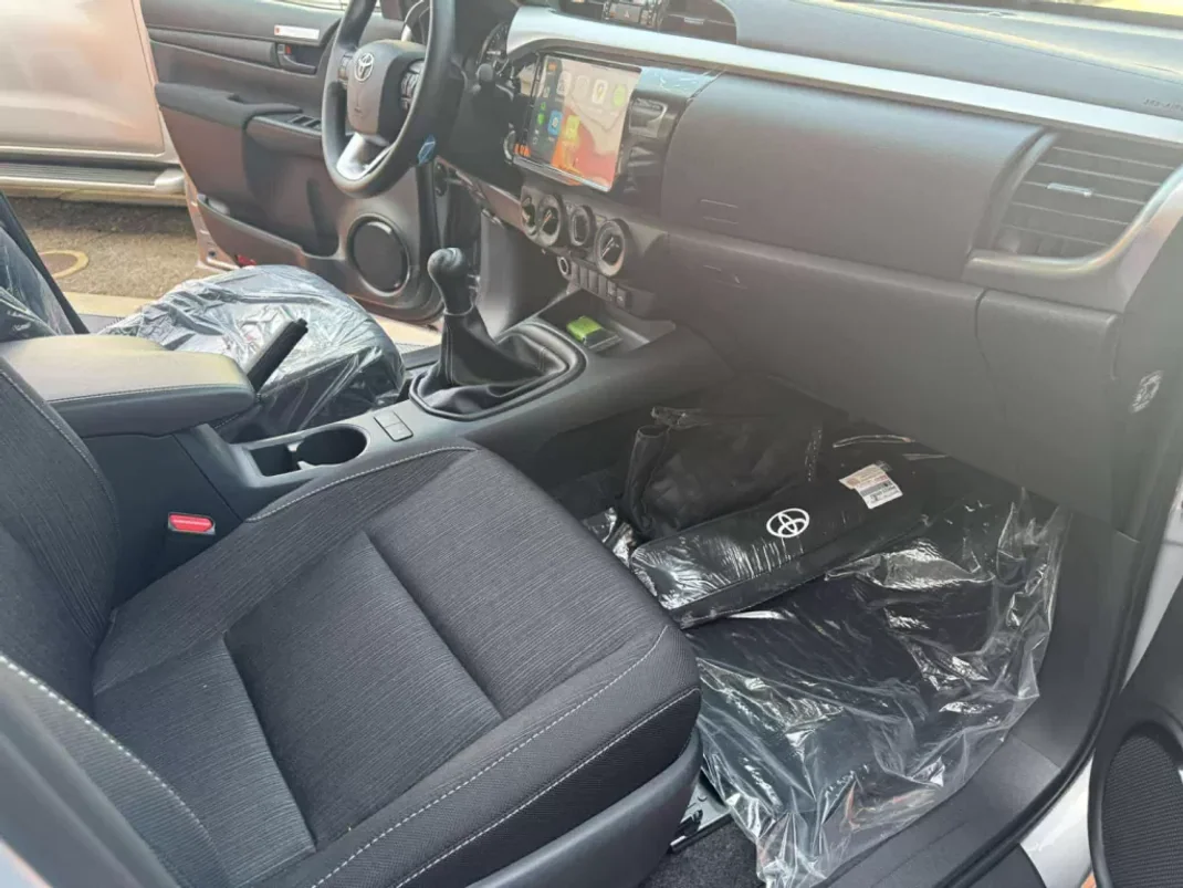 Toyota Hilux 2025 - 64900 EUR, 34 km - AUTO.MOTO.pt - 34km - foto 28 de 29