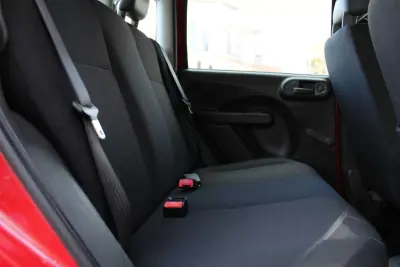 Fiat Panda 2010 - 4500 EUR, 114357 km - AUTO.MOTO.pt - 114357km - foto 23 de 23