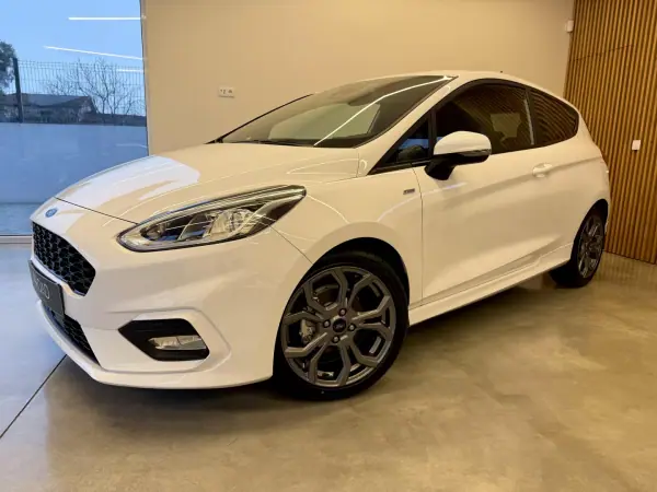 Ford Fiesta 2018 - 11000 EUR, 146800 km - AUTO.MOTO.pt - 146800km - foto 6 de 78