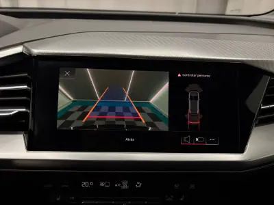 Audi Q4 e-tron 2021 - 25500 EUR, 157000 km - AUTO.MOTO.pt - 157000km - foto 11 de 18