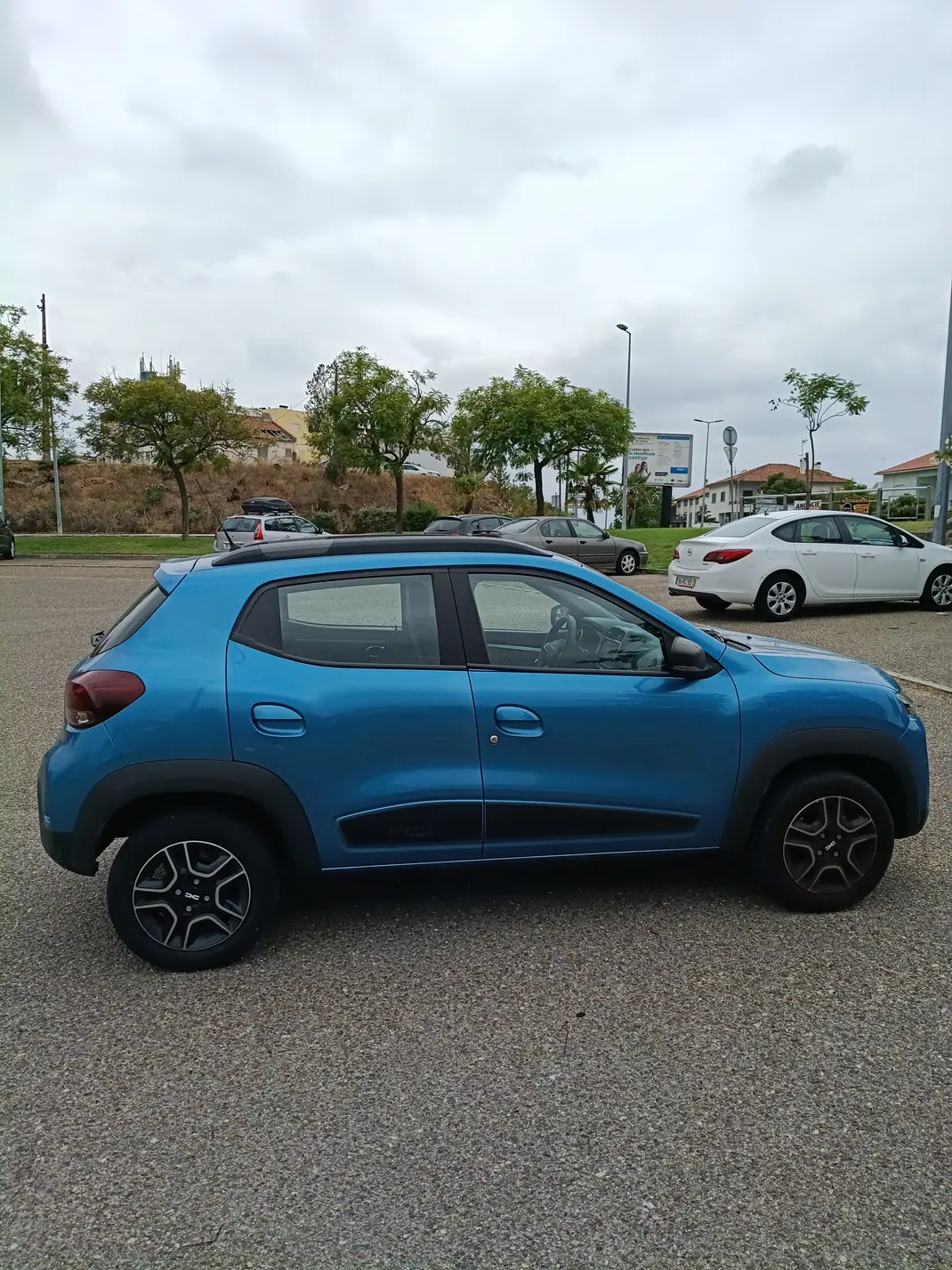 Dacia Spring 2023 - 12900 EUR, 38902 km - 38902km - foto 3 de 10
