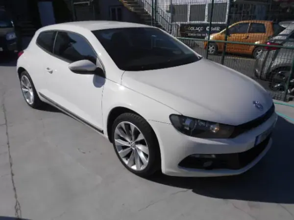 Volkswagen Scirocco 2011 - 12500 EUR, 121314 km - AUTO.MOTO.pt - 121314km - foto 3 de 10
