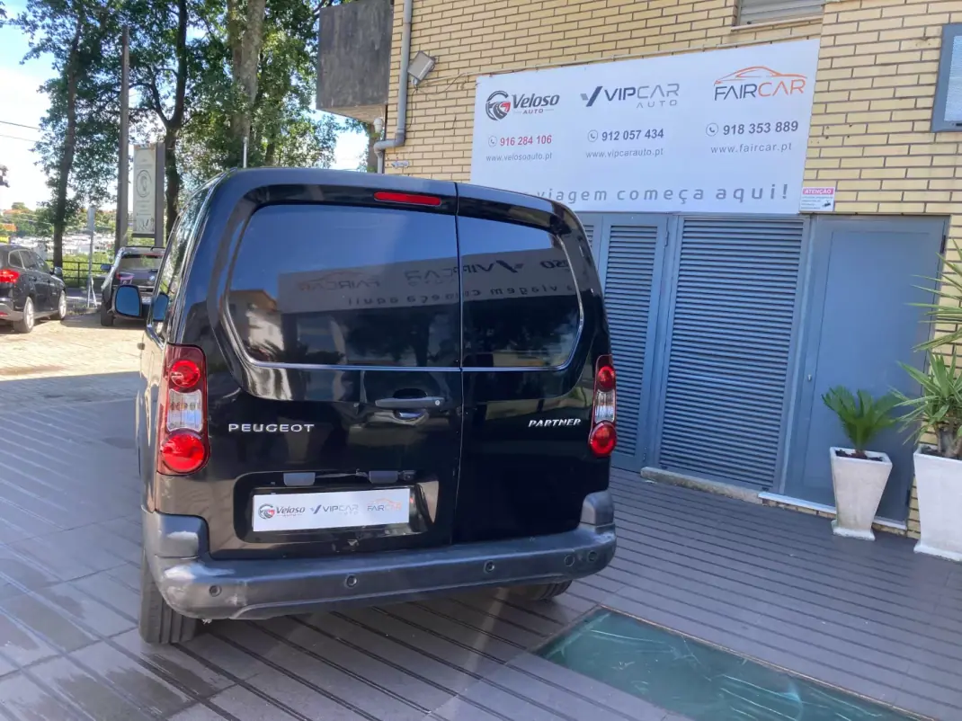 Peugeot PARTNER 1.6 BHDI L1 PRO 2017 - 9250 EUR, 164900 km - AUTO.MOTO.pt - 164900km - foto 7 de 22