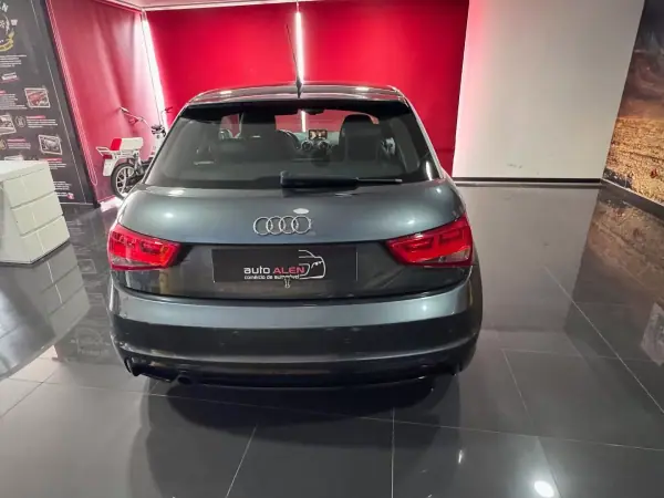 Audi A1 2012 - 11500 EUR, 218000 km - AUTO.MOTO.pt - 218000km - foto 7 de 20