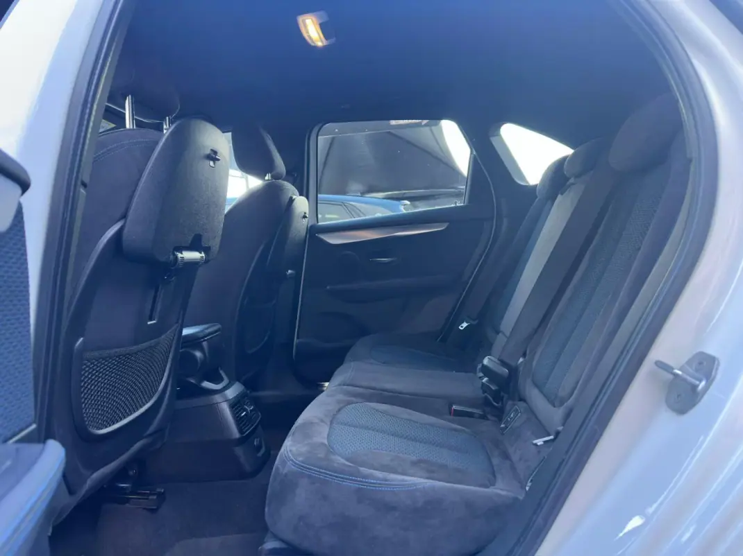 BMW 218 Active Tourer 2015 - 18900 EUR, 130000 km - AUTO.MOTO.pt - 130000km - foto 22 de 25