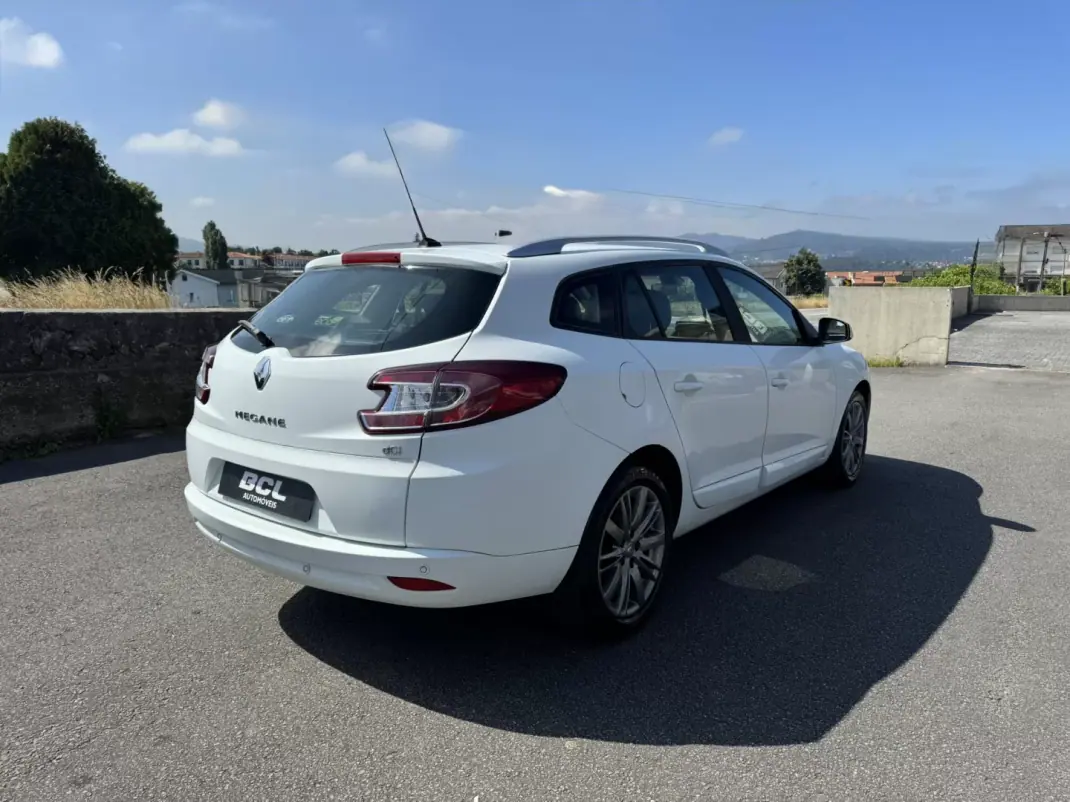 Renault Mégane Sport Tourer 2014 - 8990 EUR, 234000 km - 234000km - foto 7 de 32
