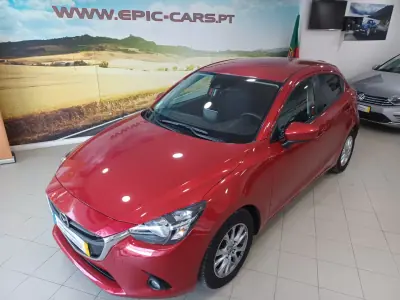 Mazda 2 2015 - 10890 EUR, 32931 km - foto 4 de 34