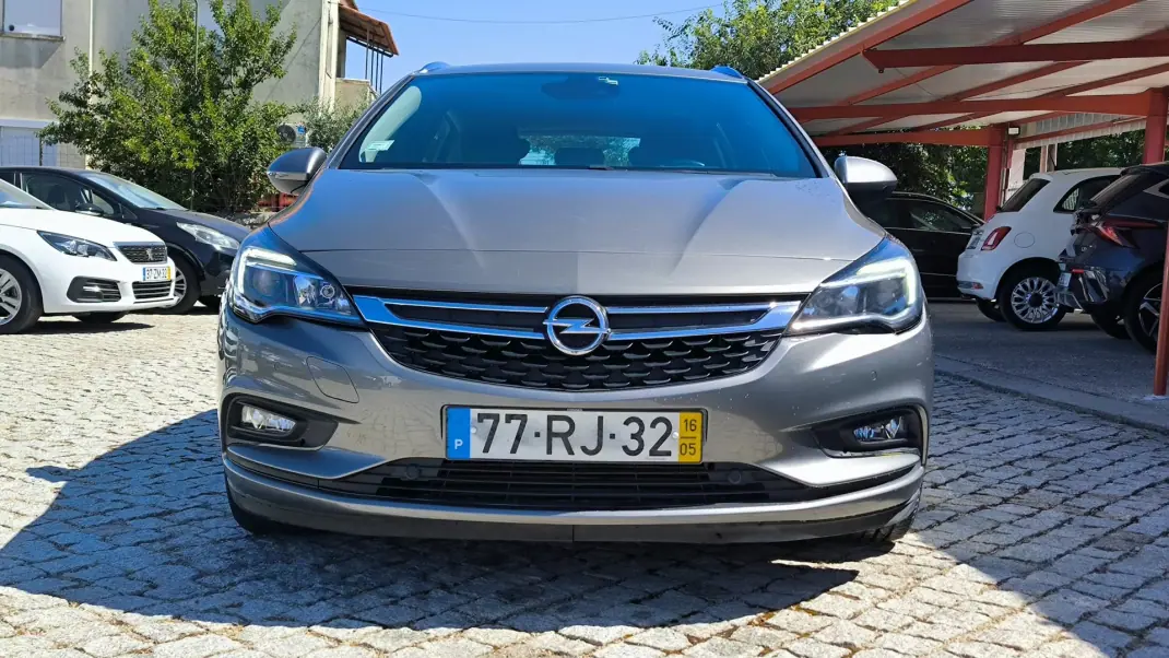 Opel Astra 2016 - 12450 EUR, 97645 km - 97645km - foto 2 de 8