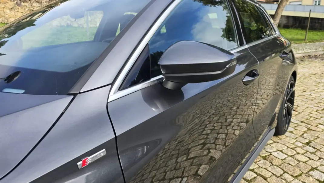Audi A3 Sportback 2021 - 21500 EUR, 249000 km - AUTO.MOTO.pt - 249000km - foto 8 de 17