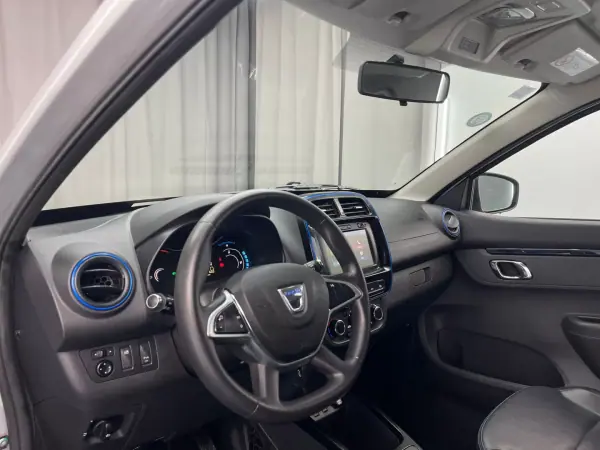 Dacia Spring 2021 - 11500 EUR, 12500 km - AUTO.MOTO.pt - 12500km - foto 11 de 14