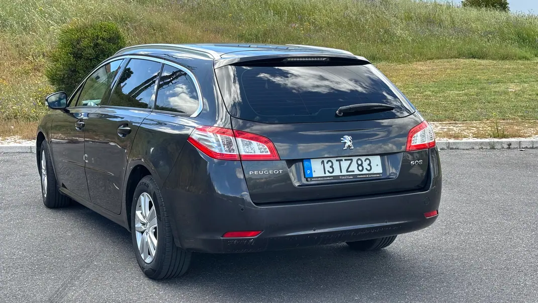 Peugeot 508 SW 2017 - 7500 EUR, 200000 km - AUTO.MOTO.pt - 200000km - foto 5 de 15